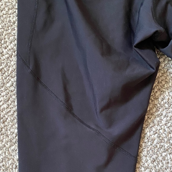 Women’s Black Power Soft Capri Leggings - Picture 6 of 6